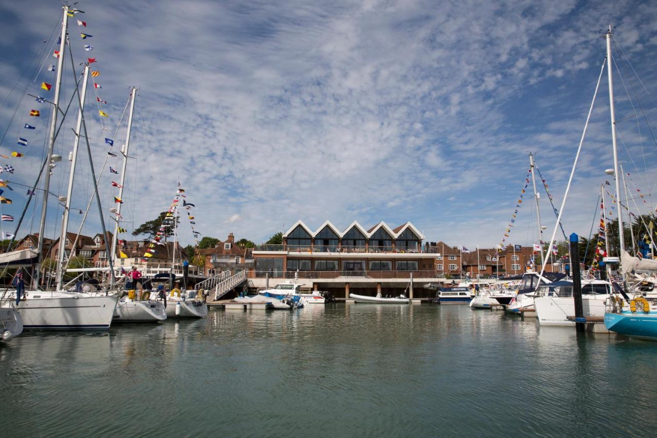 Royal Southern Yacht Club Hamble-le-Rice Extérieur photo