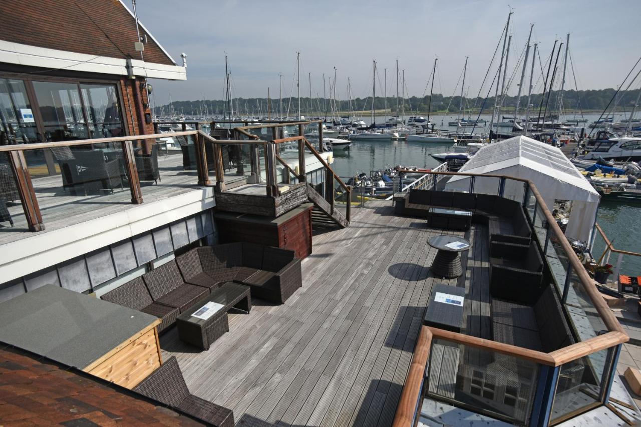 Royal Southern Yacht Club Hamble-le-Rice Extérieur photo