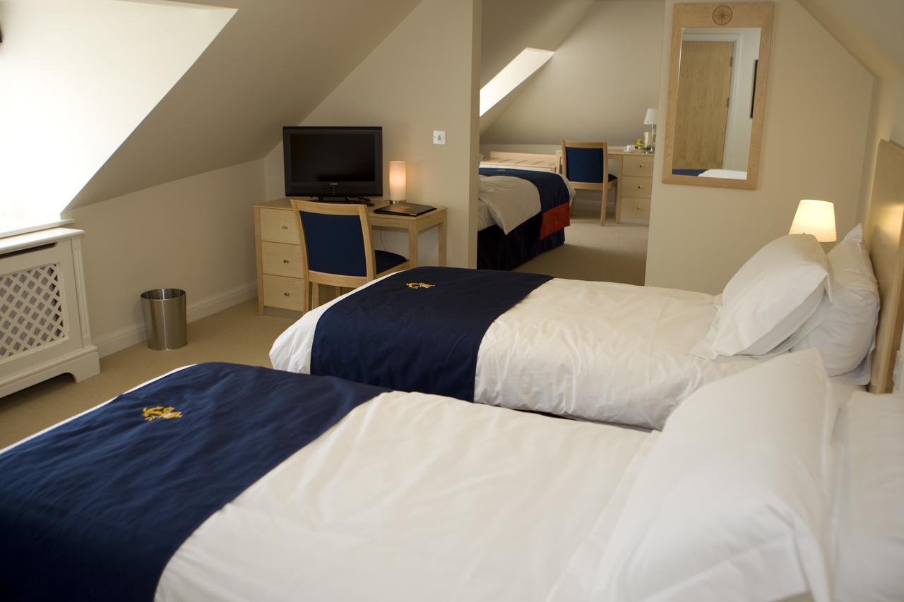 Royal Southern Yacht Club Hamble-le-Rice Extérieur photo